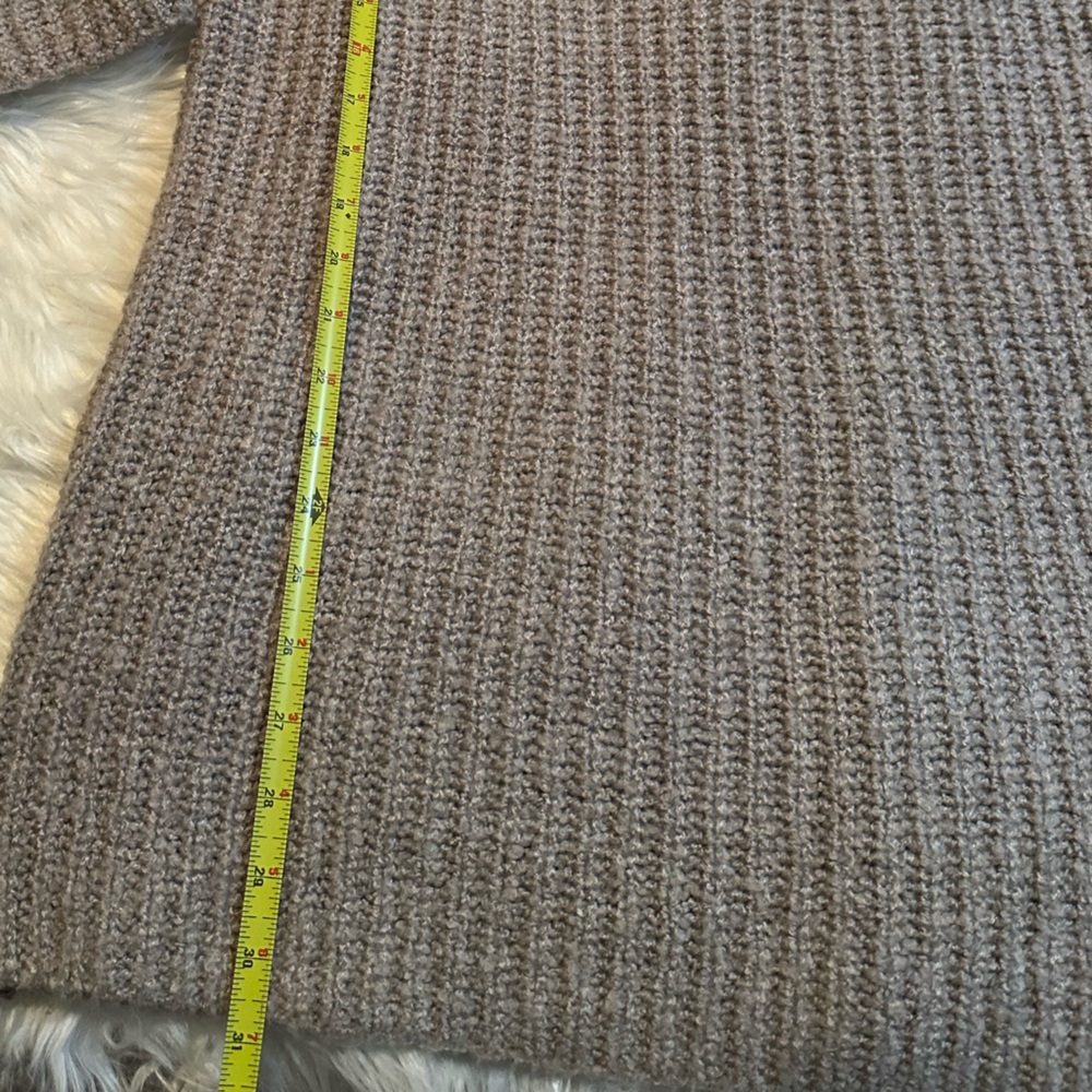 LOFT Soft knit sweater - Picture 4 of 11